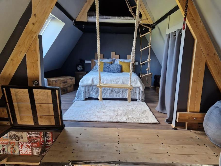 Sorigny Chalet Industriel Avec Filet Et Spa מראה חיצוני תמונה